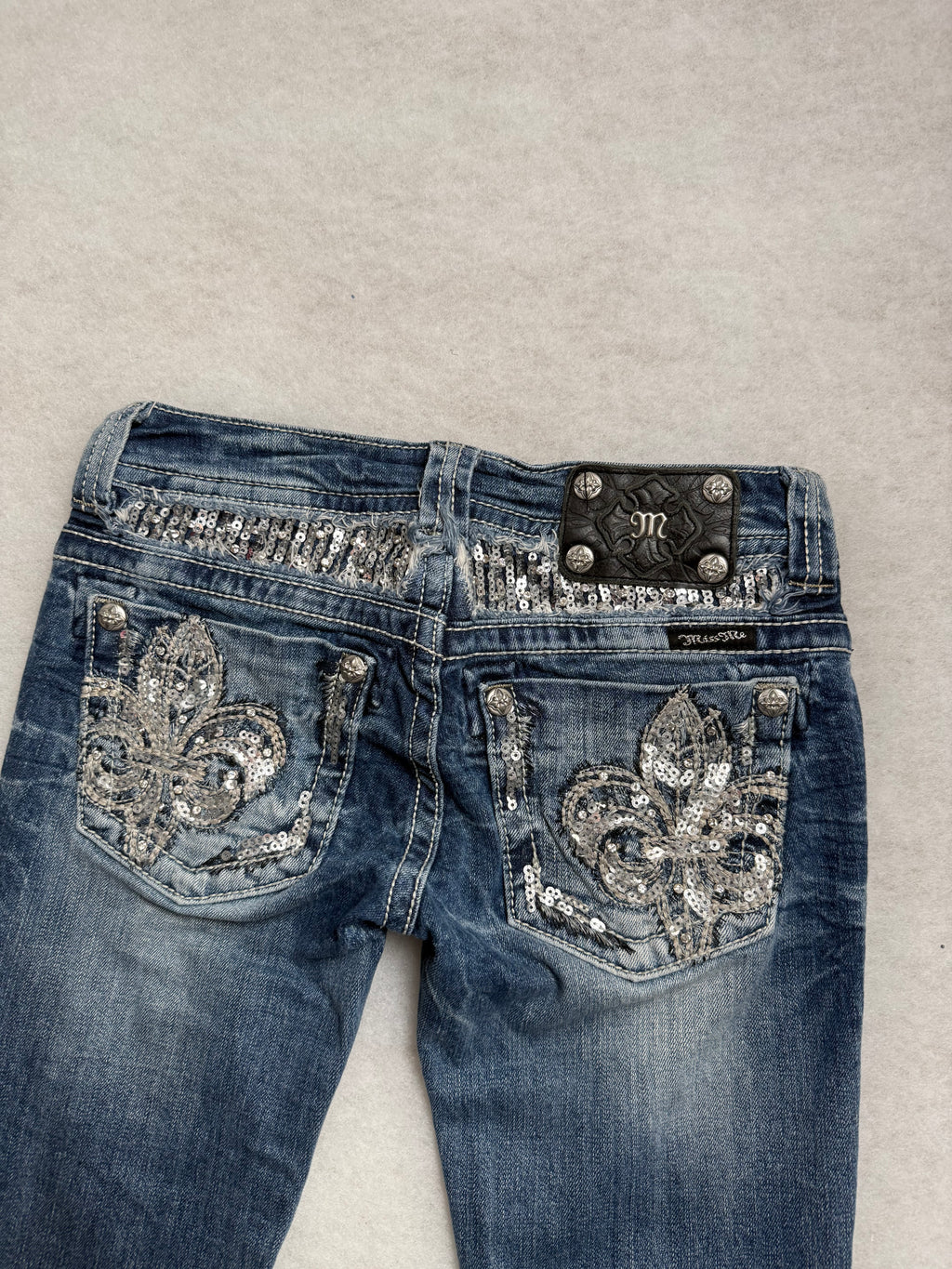 Miss Me Boot Cut Low Waist Jeans 26