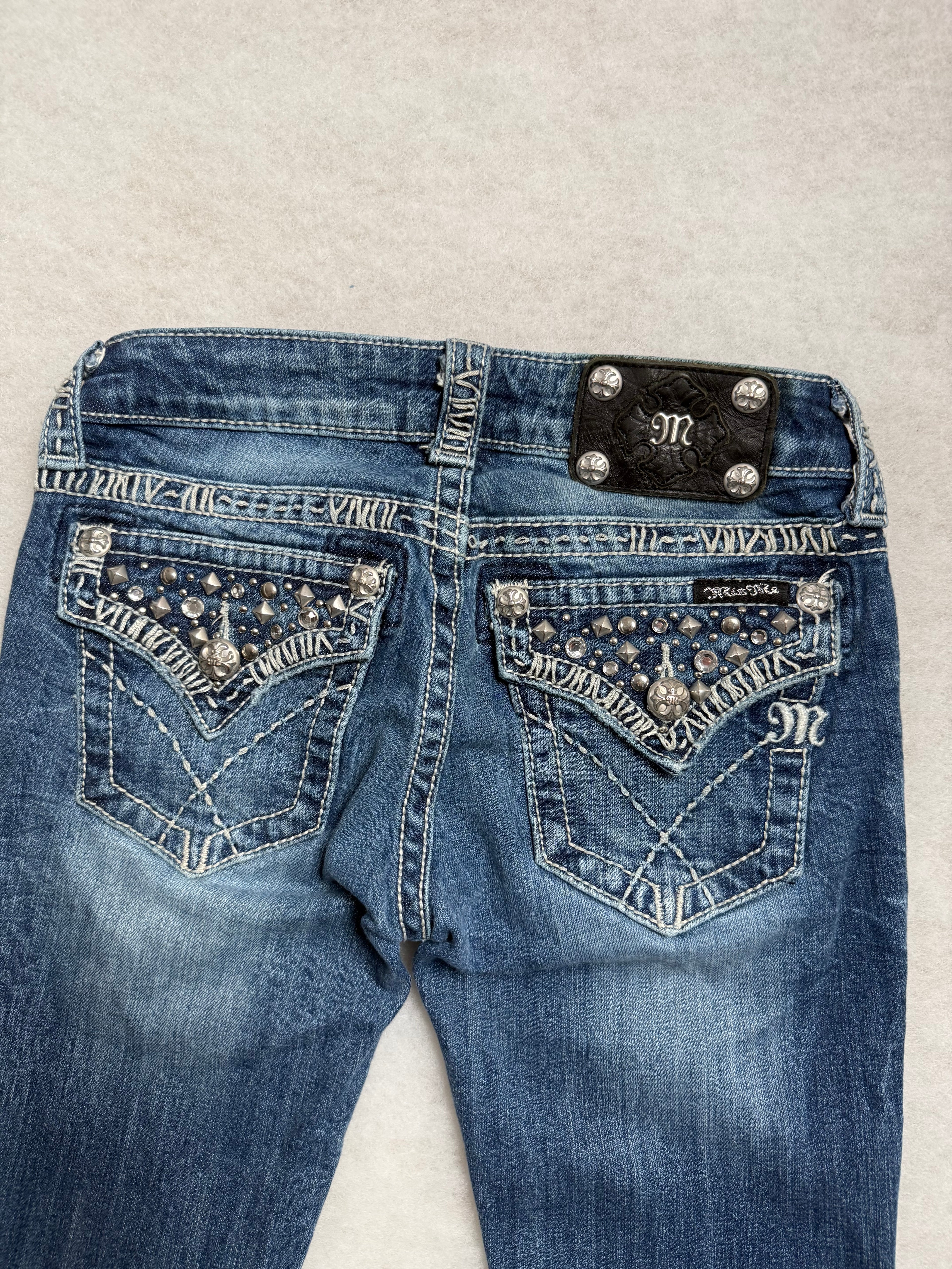 Miss Me Boot Cut Low Waist Jeans 25