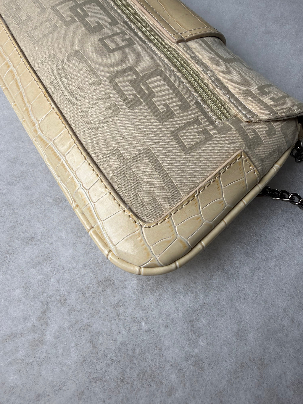 Guess Tasche