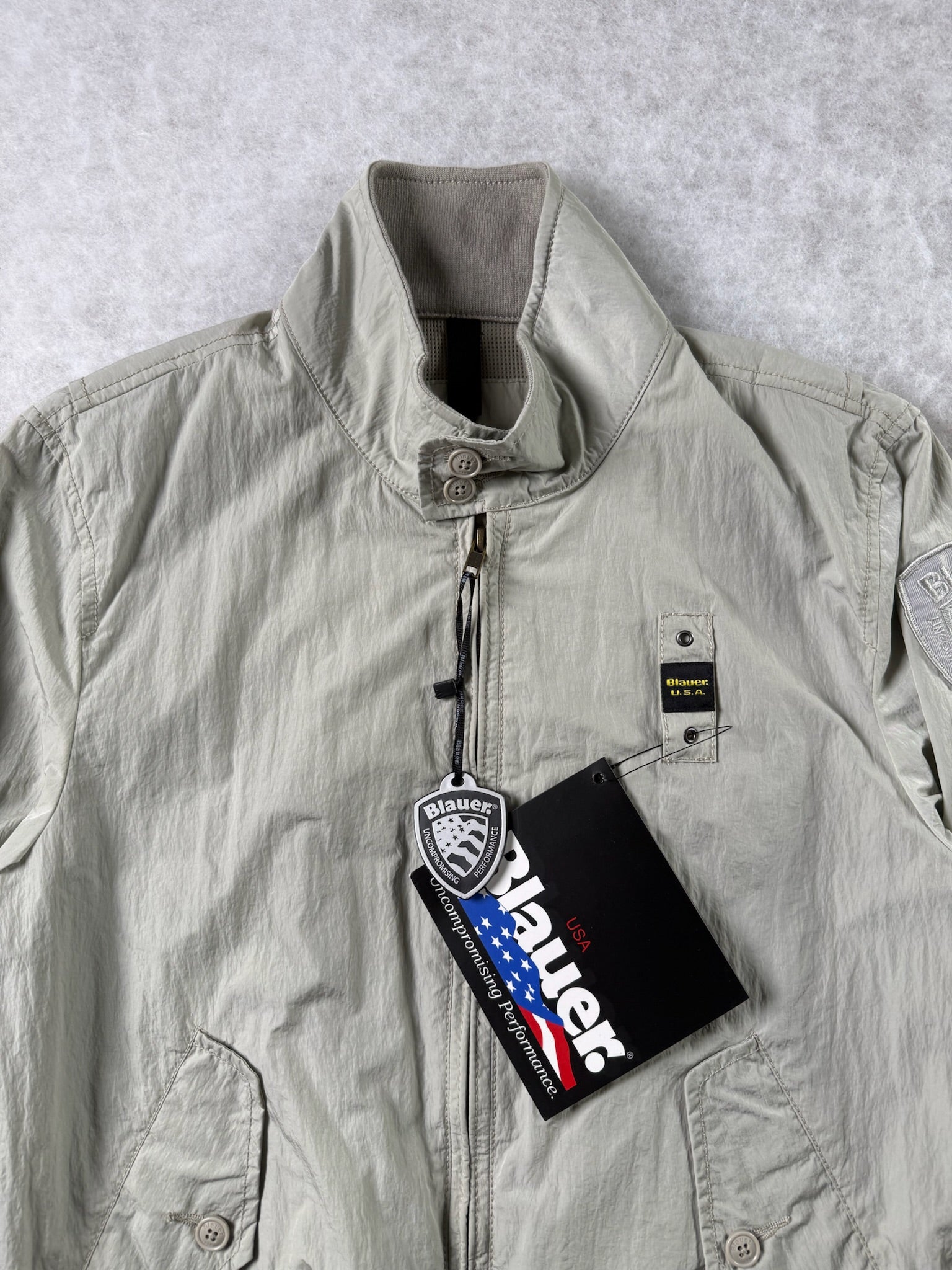 Blauer Übergangsjacke