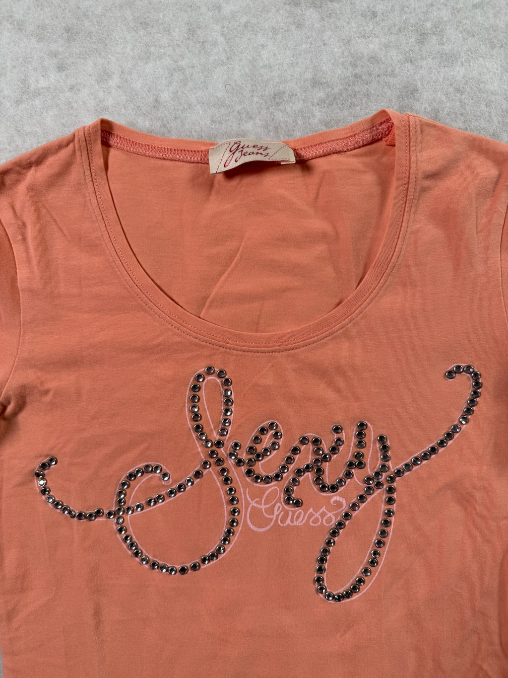 Guess Top Glitzer Schrift
