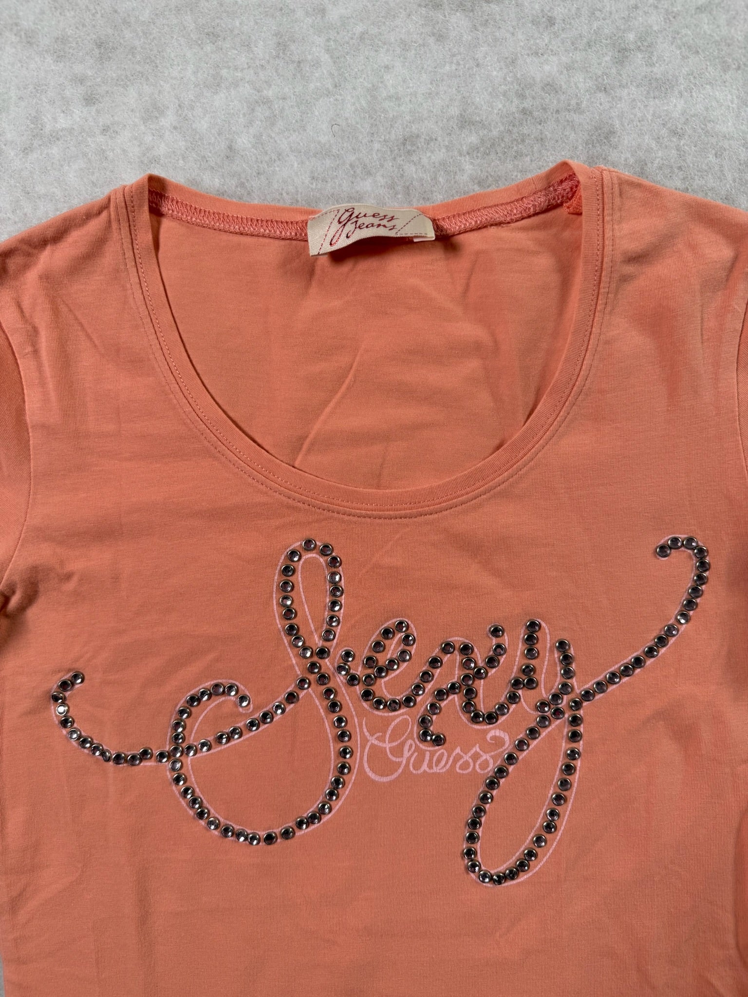 Guess Top Glitzer Schrift