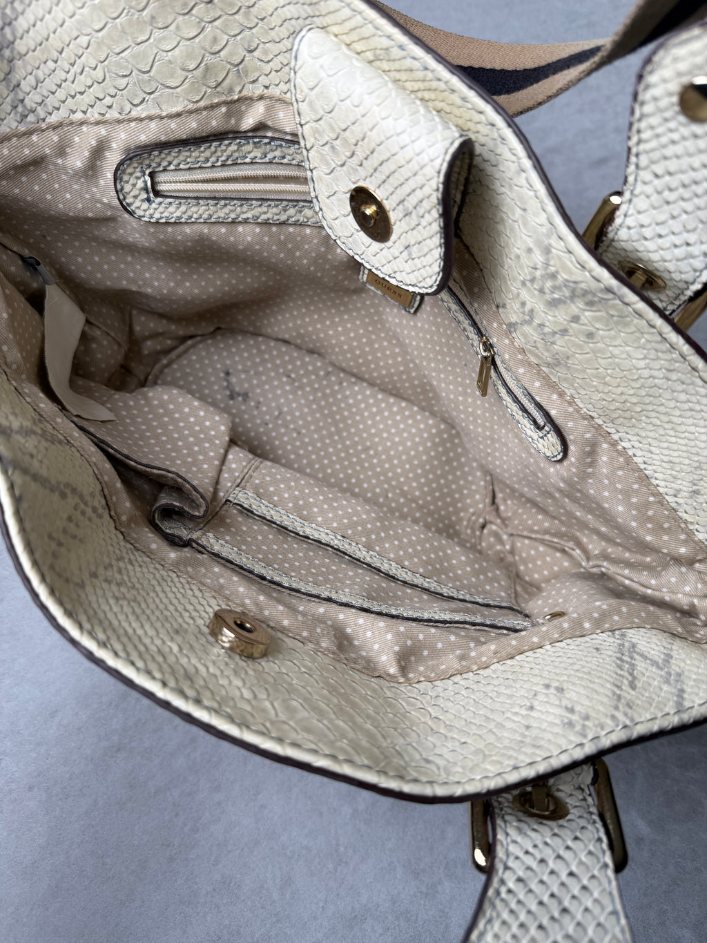 Guess Tasche