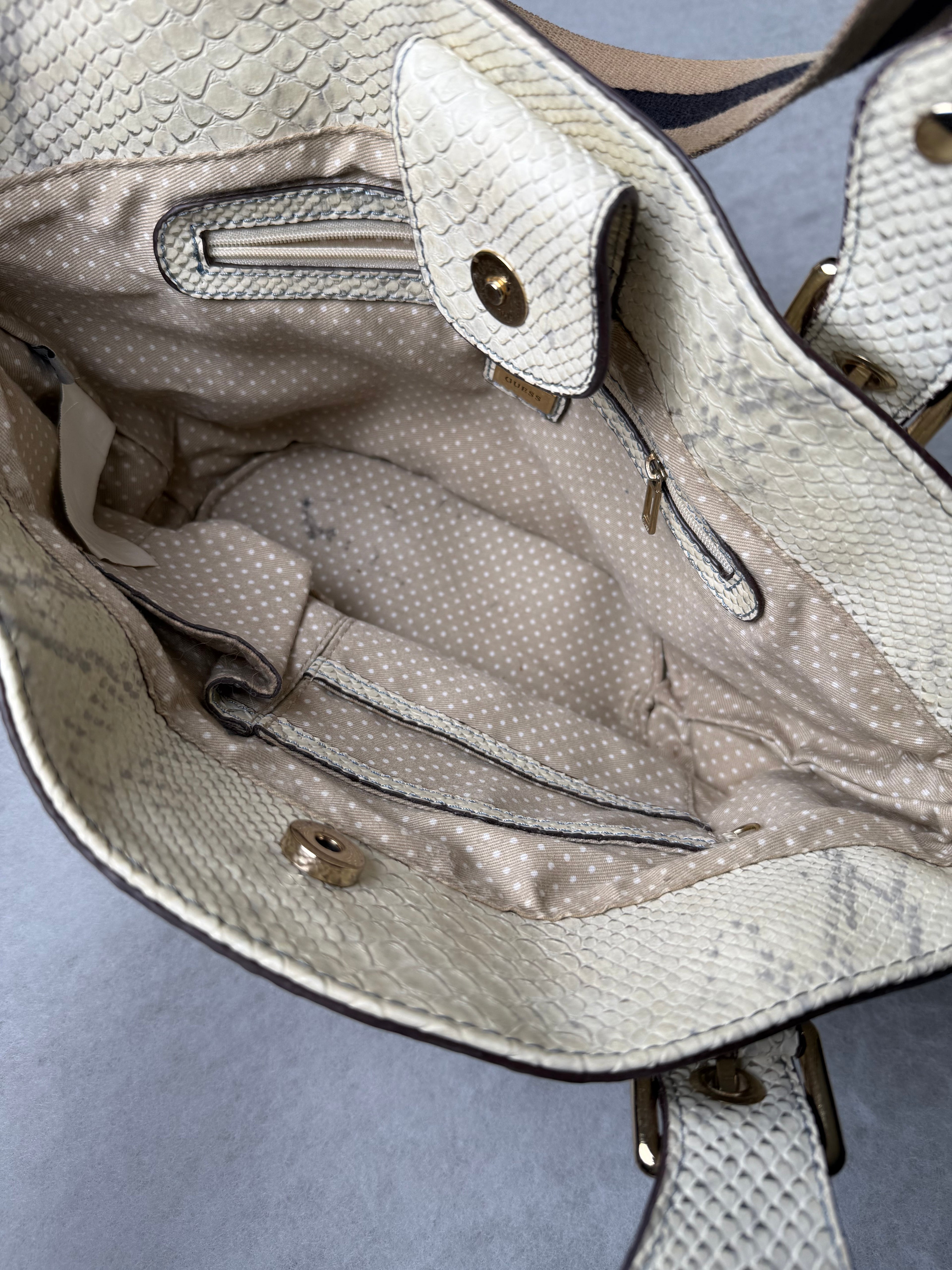 Guess Tasche