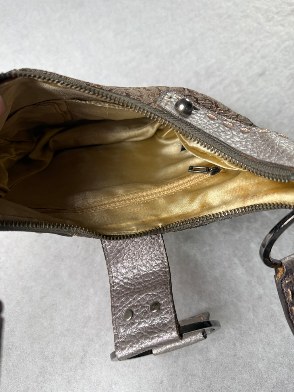 Guess Tasche