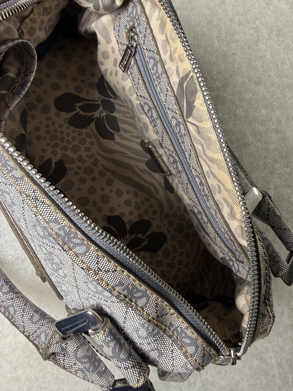 Guess Tasche