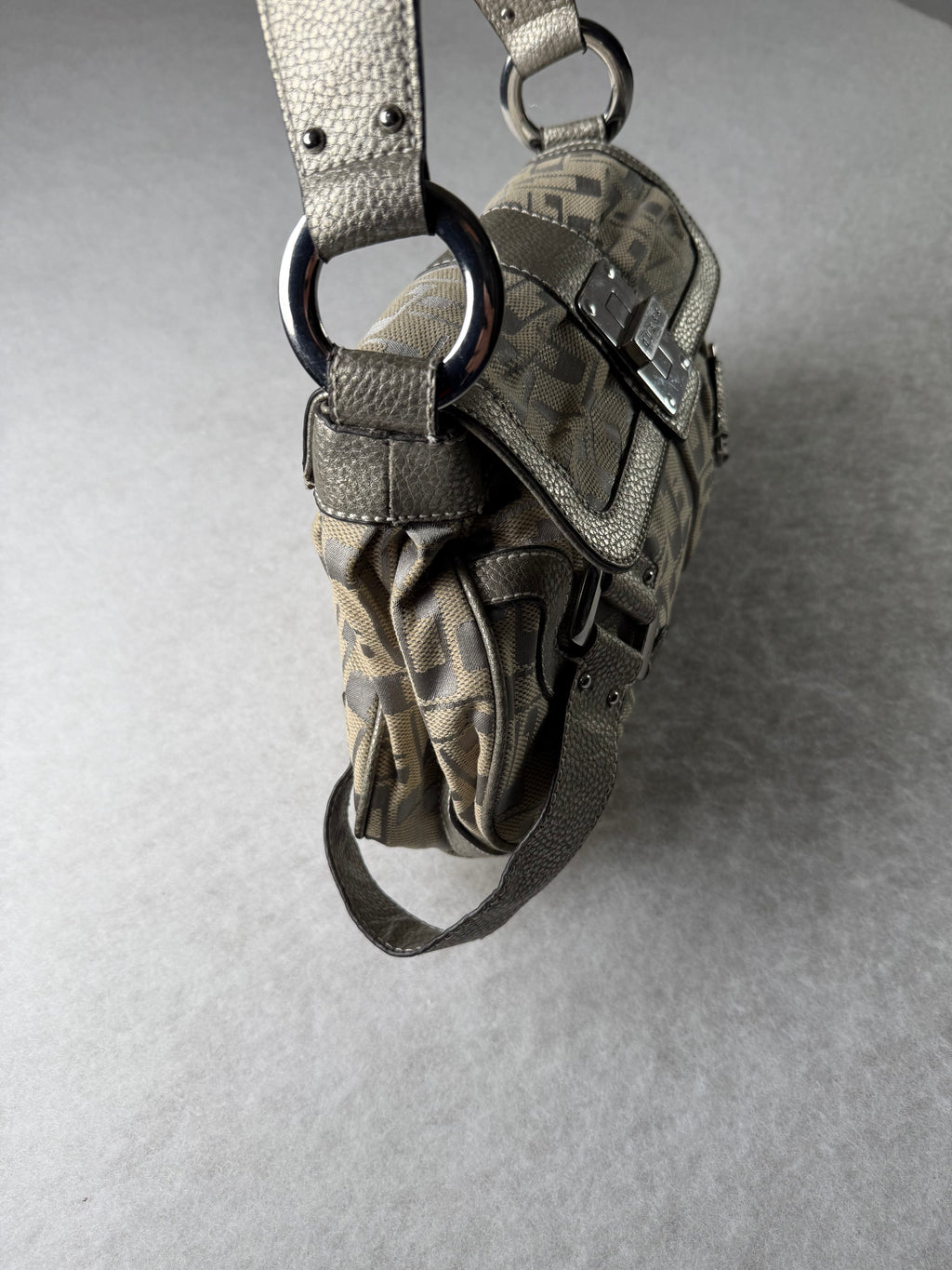 Guess Tasche