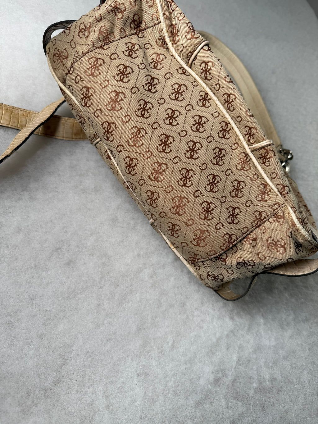 Guess Tasche