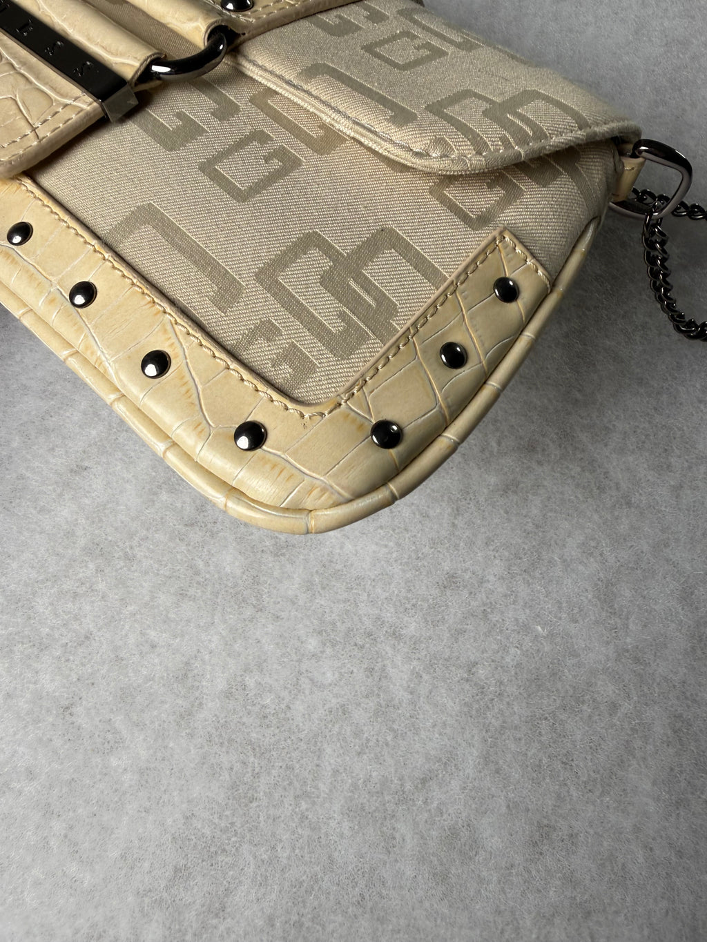 Guess Tasche