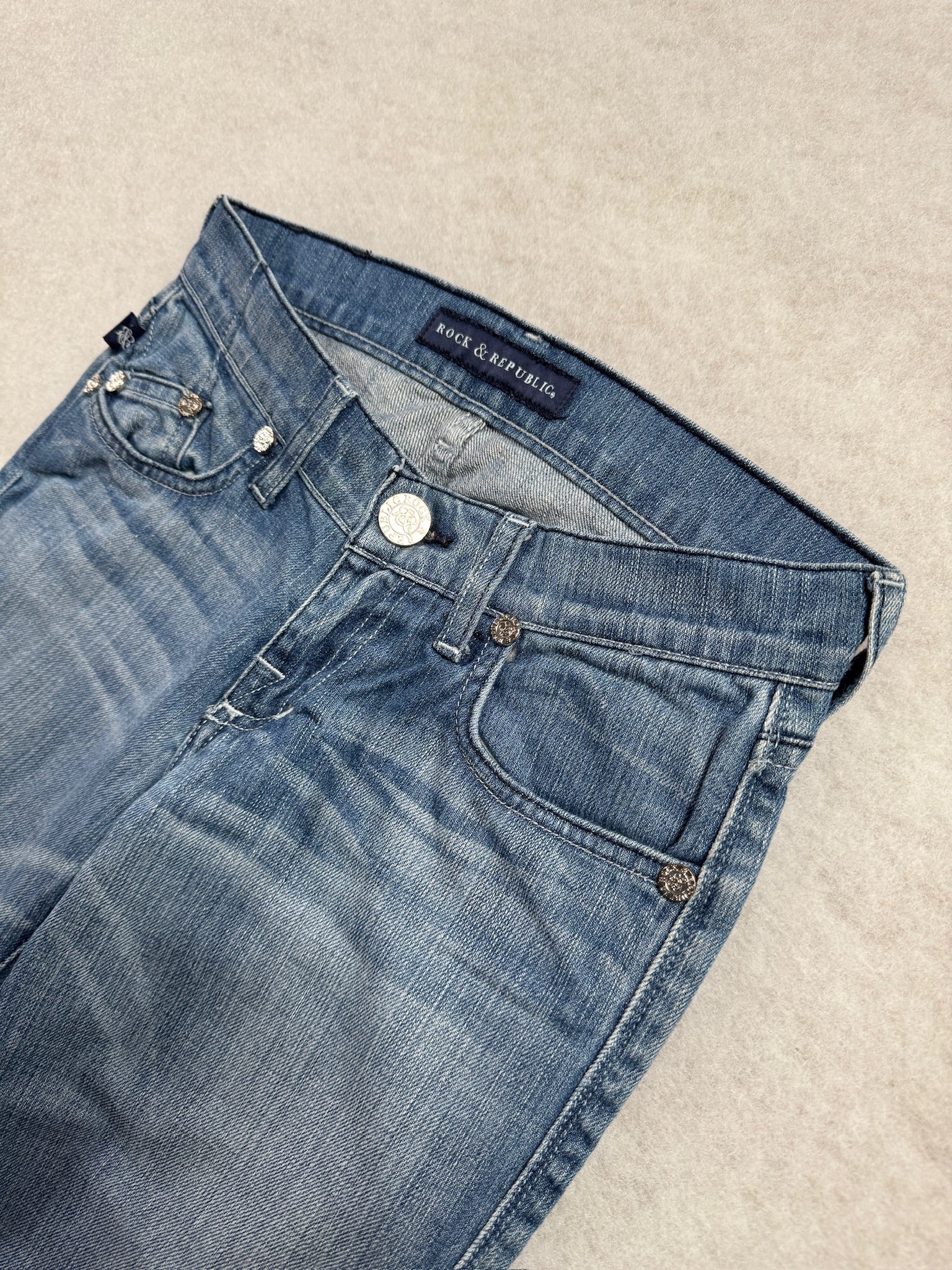 Rock & Republic Boot Cut Low Waist Jeans 24