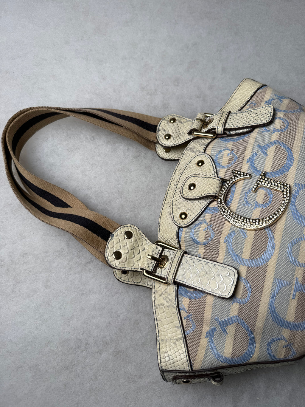Guess Tasche