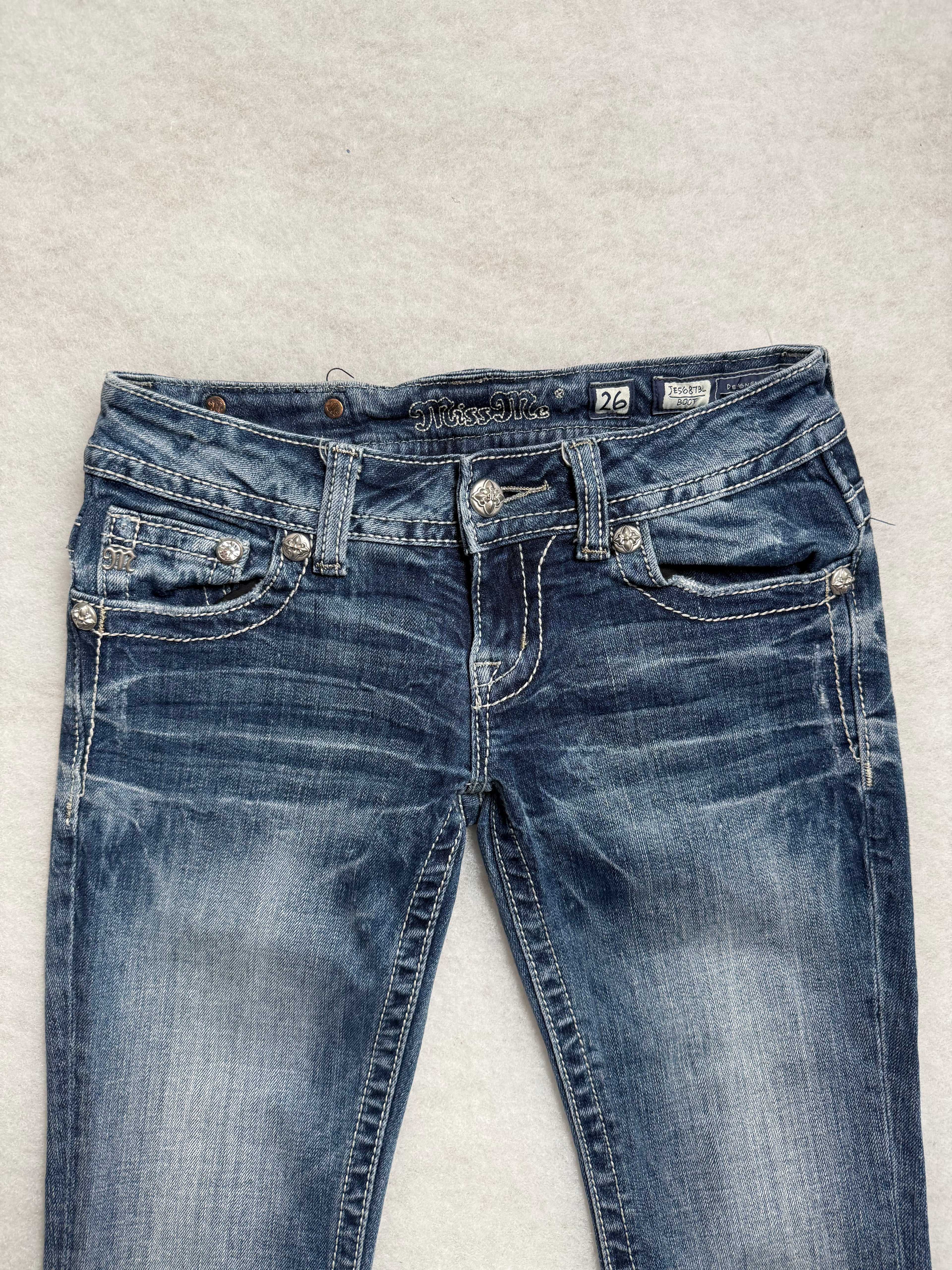 Miss Me Boot Cut Low Waist Jeans 26