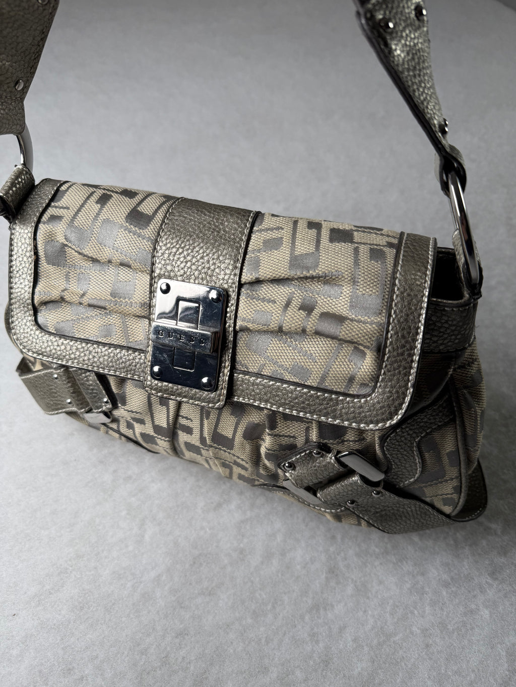 Guess Tasche