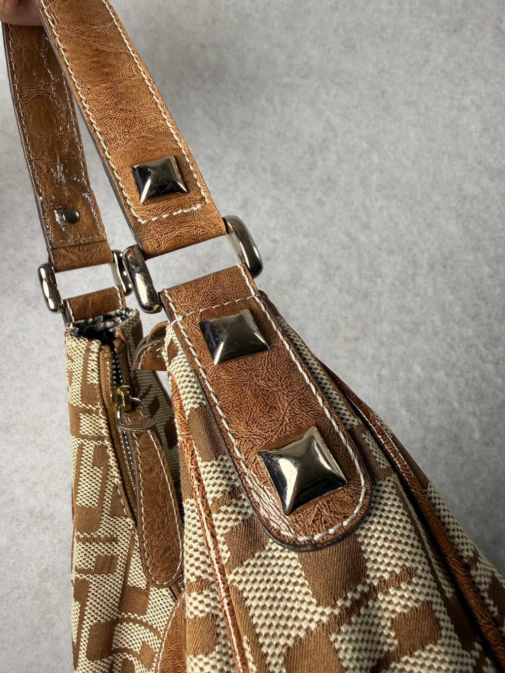 Guess Tasche