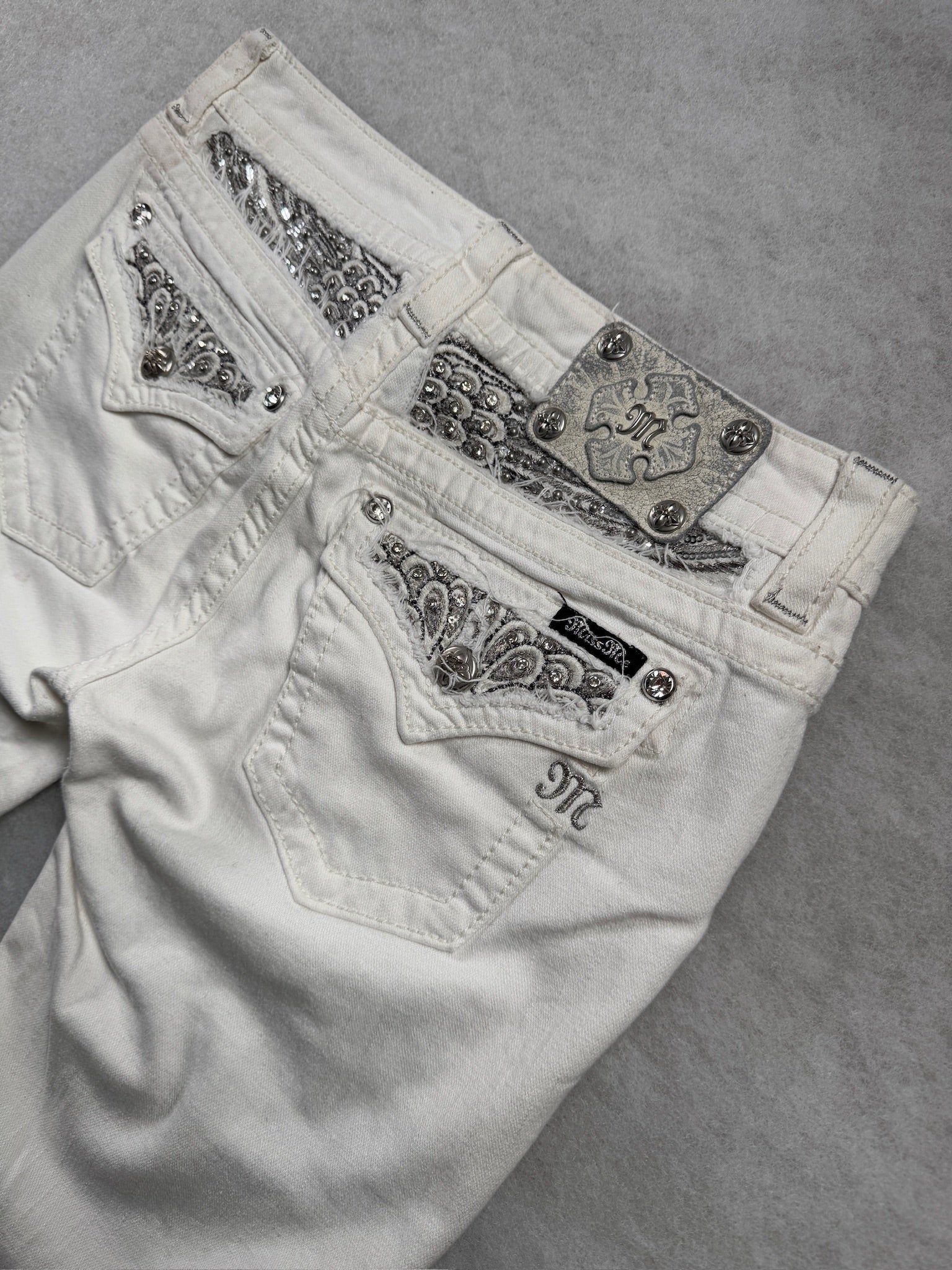 Miss Me Boot Cut Low Waist Jeans 28