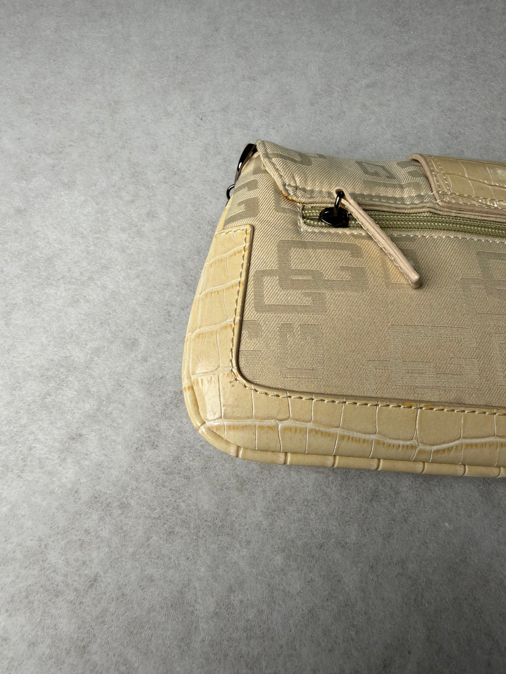 Guess Tasche