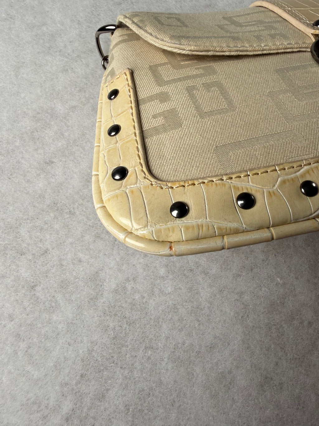 Guess Tasche