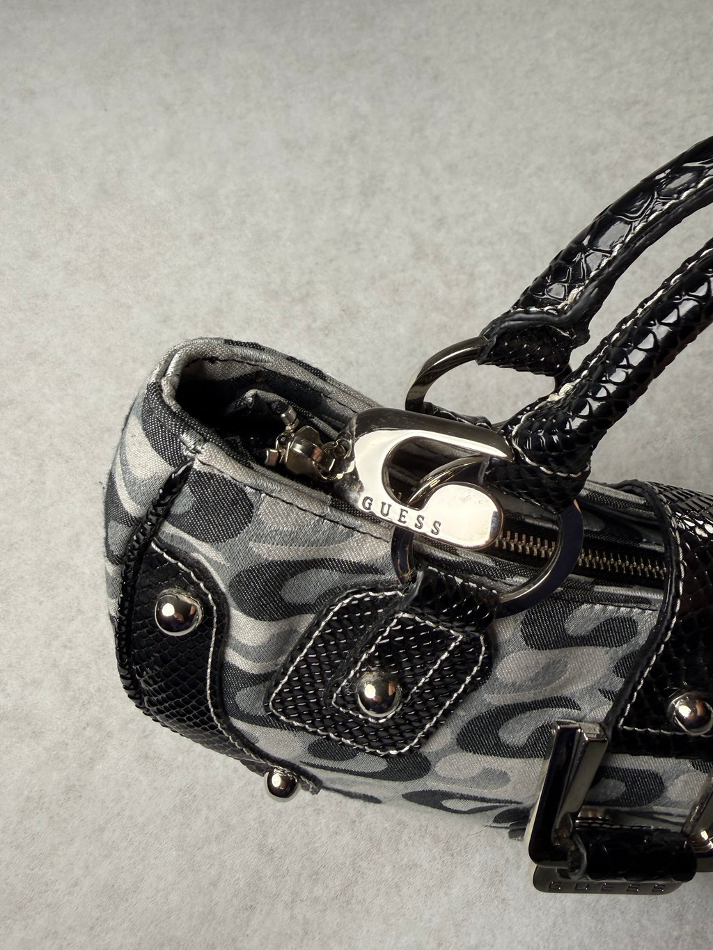 Guess Tasche