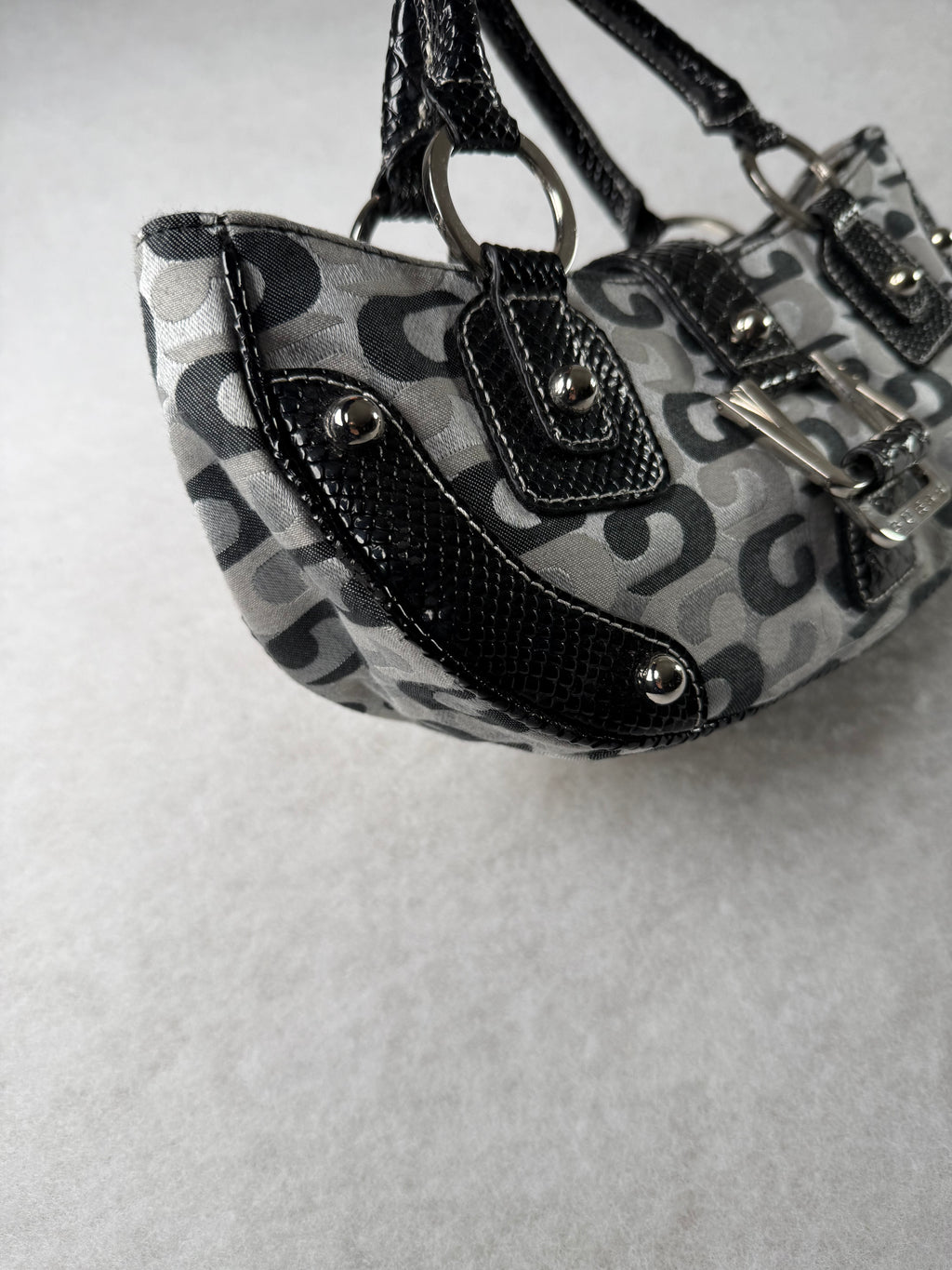Guess Tasche