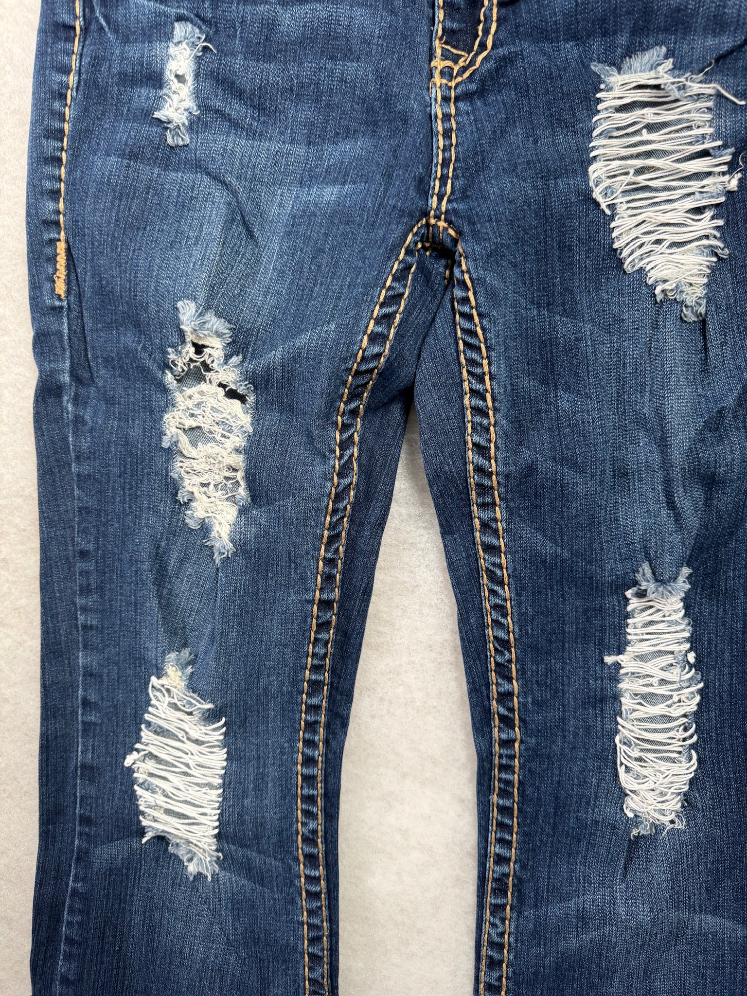 La Idol Boot Cut Low Waist Jeans 27