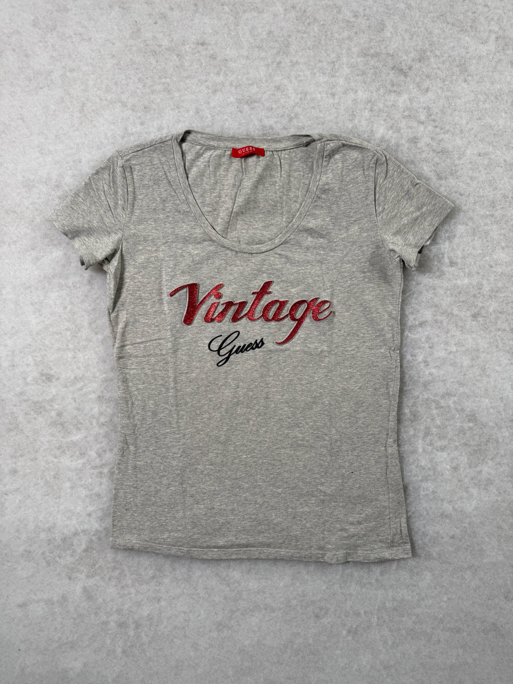 Guess Top mit Aufschrift