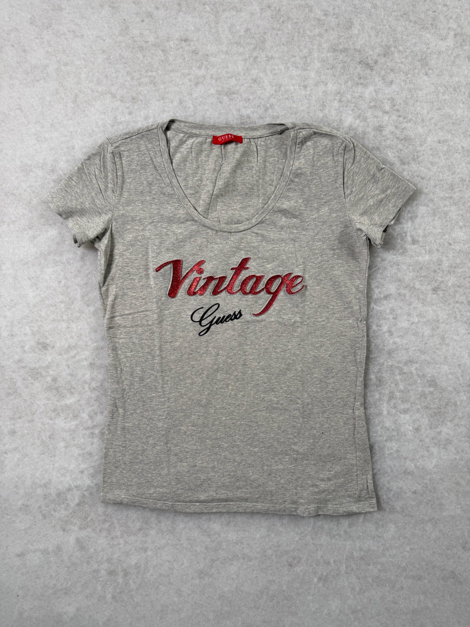 Guess Top mit Aufschrift