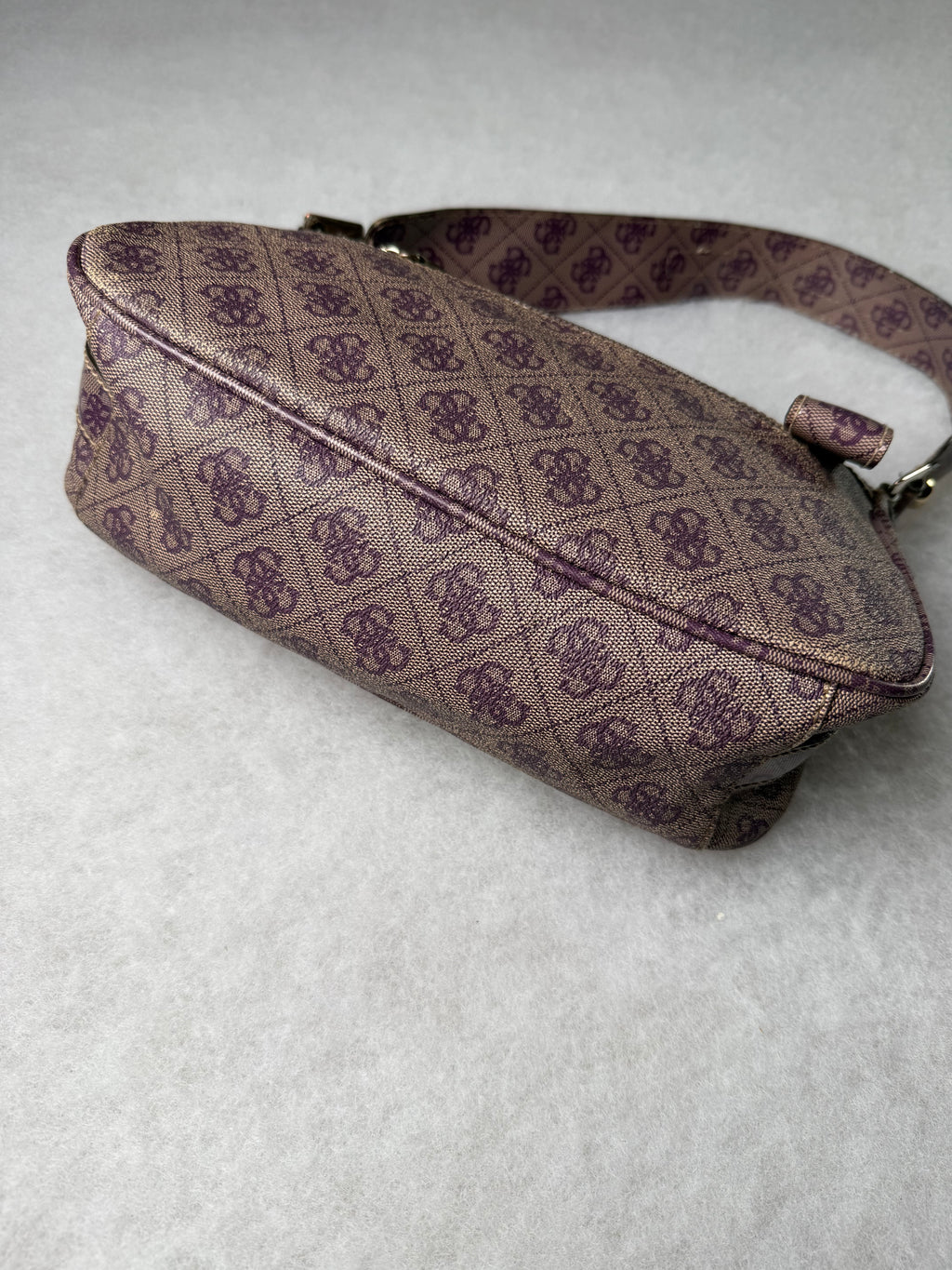 Guess Tasche