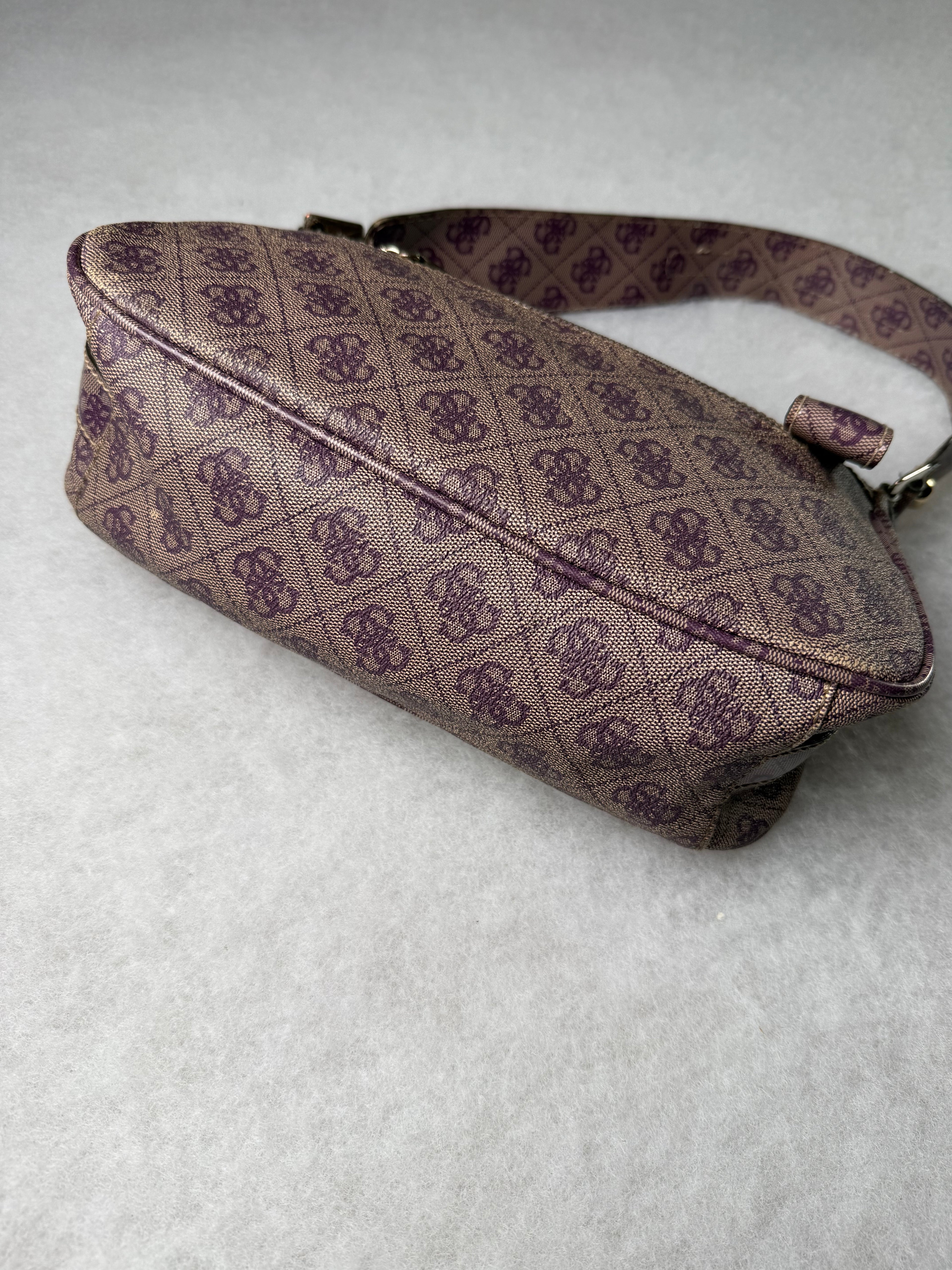 Guess Tasche