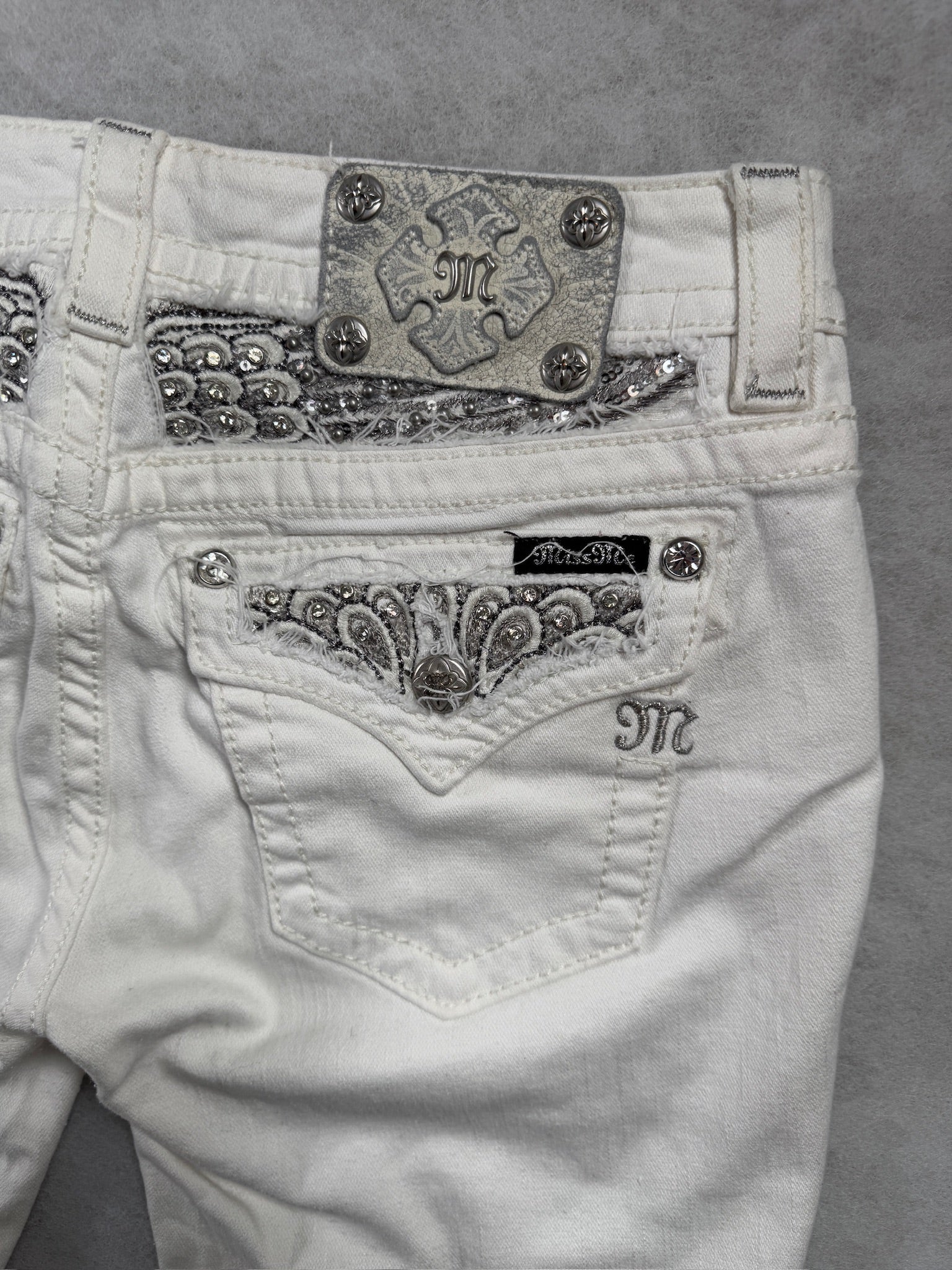 Miss Me Boot Cut Low Waist Jeans 28