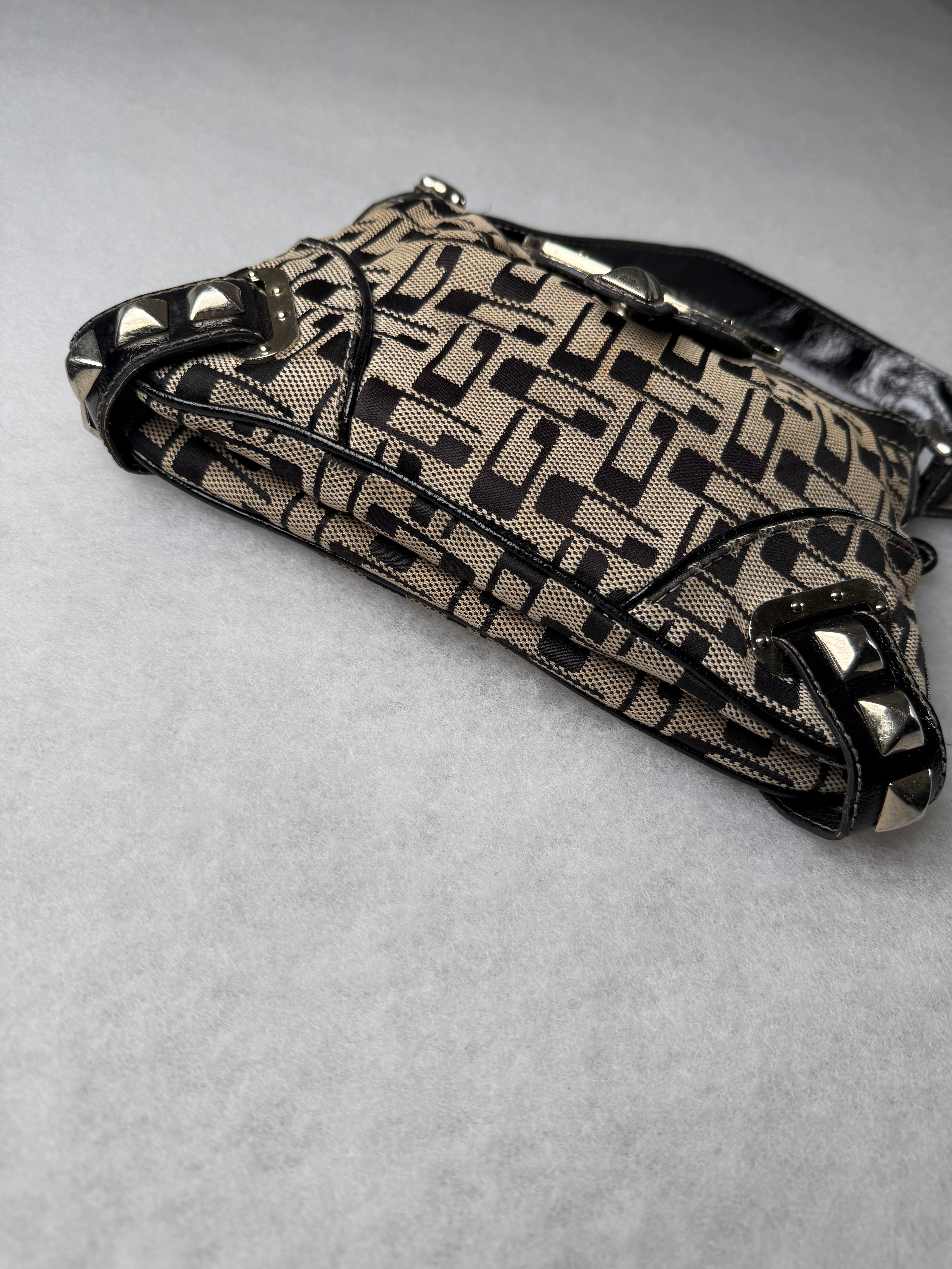 Guess Tasche