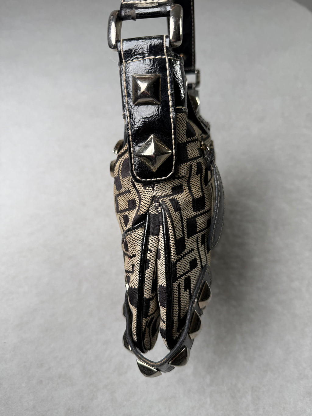 Guess Tasche