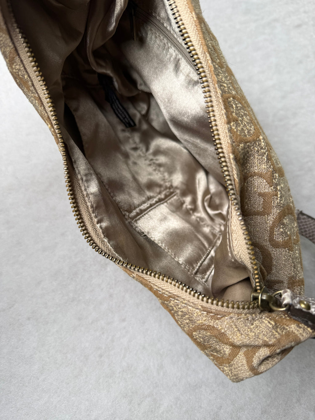 Guess Tasche