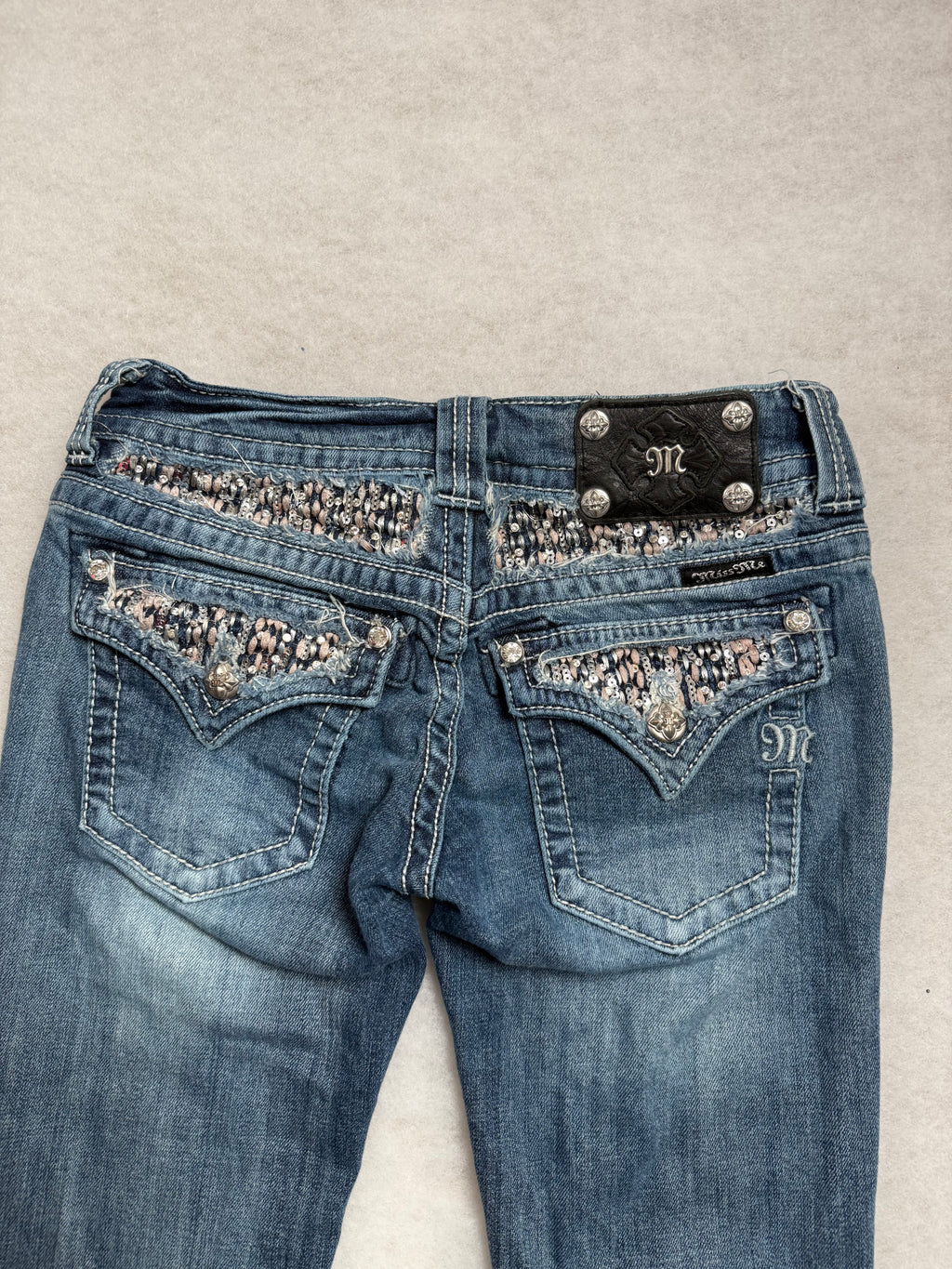 Miss Me Boot Cut Low Waist Jeans 26