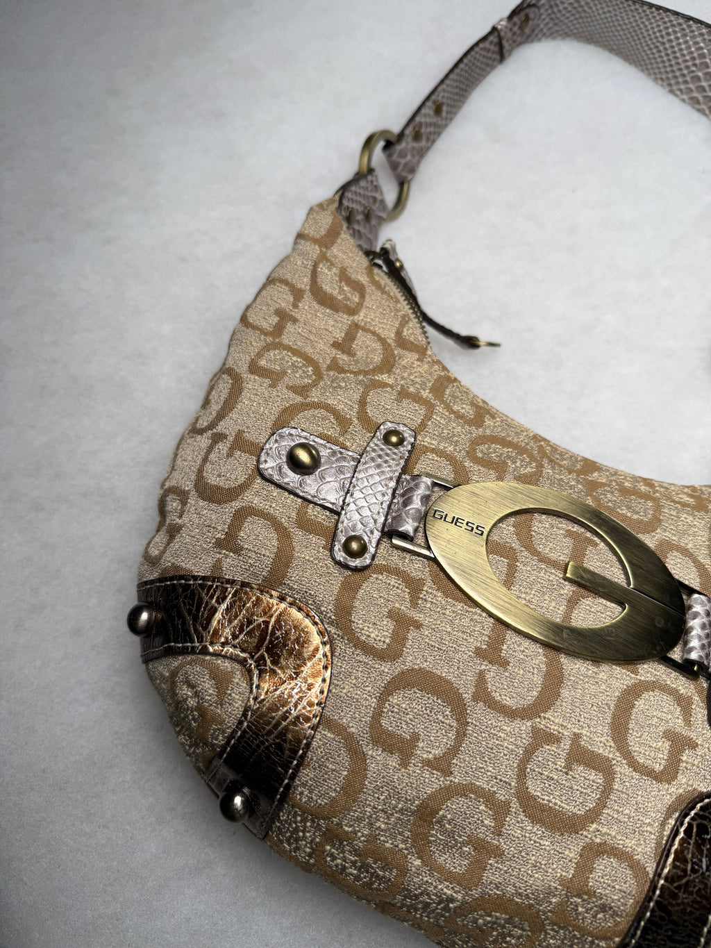 Guess Tasche