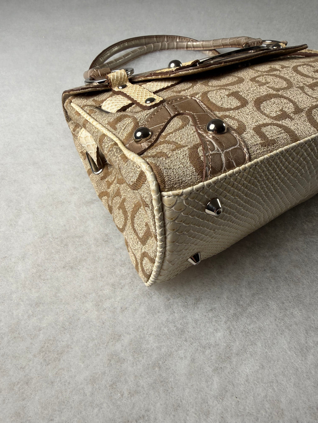 Guess Tasche